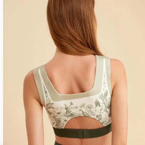 Visual Mood Green Pastel Sports Bra - Picture 3 of 8